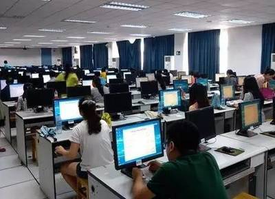 云南職稱評定迎來新變革 外語與計(jì)算機(jī)考試告別歷史舞臺，電腦動(dòng)畫設(shè)計(jì)行業(yè)迎來新機(jī)遇